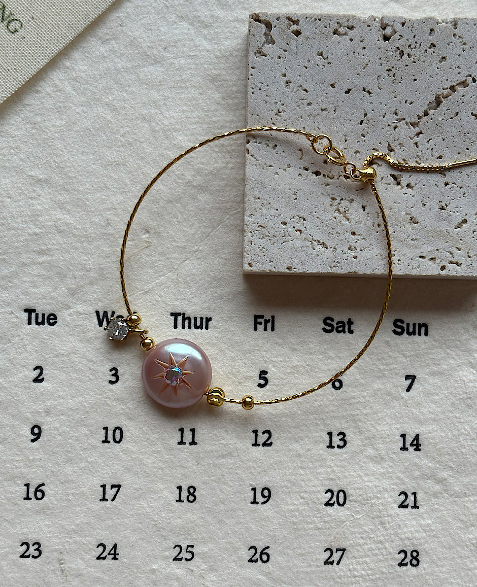 Lilac Button Pearl Bracelet