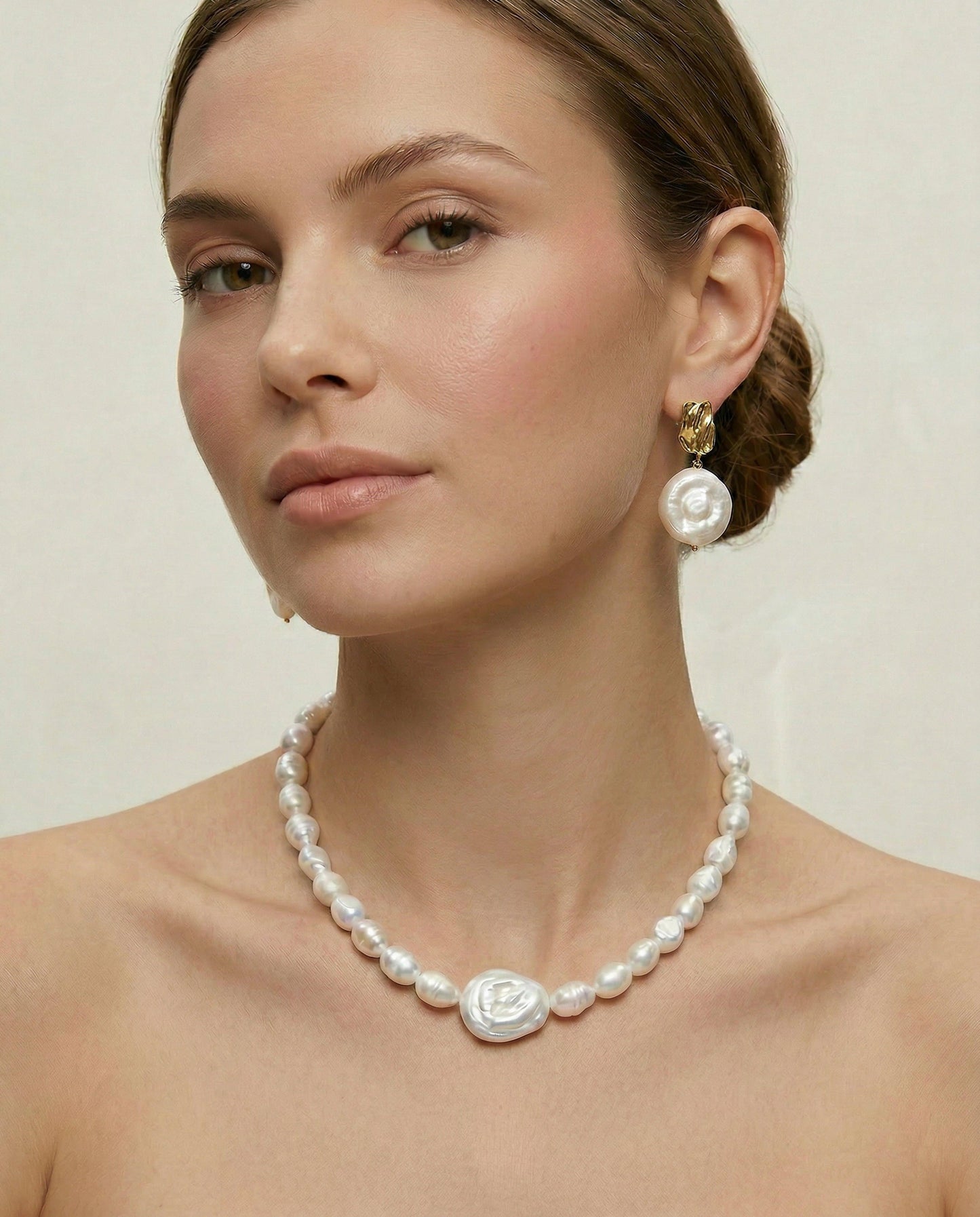 Roman Holiday Beaded Necklac