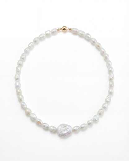 Roman Holiday Beaded Necklac